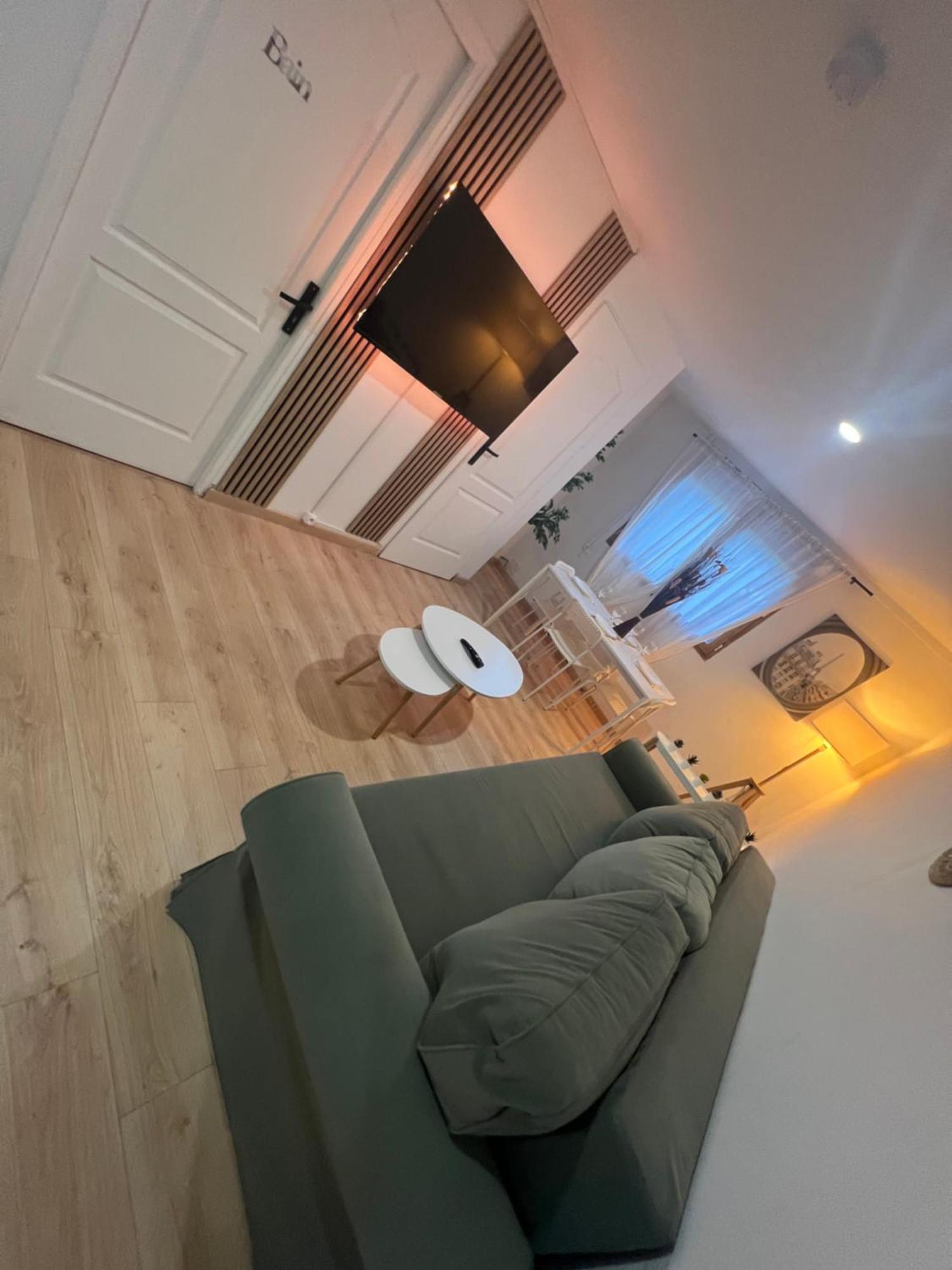 Appartement Pres De Paris, Disney & Cdg Tremblay-en-France Extérieur photo
